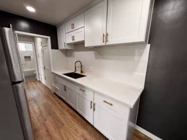 Main picture of 14711 Sylvan St