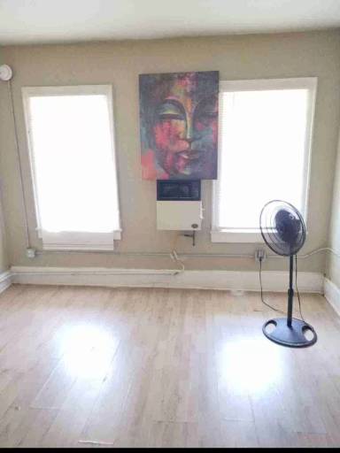 Main picture of 215 Civic St