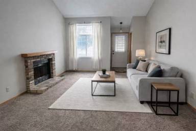 Main picture of 9902 Fillmore St NE
