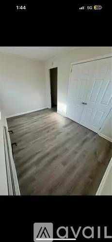 Main picture of 1029 S Hall St