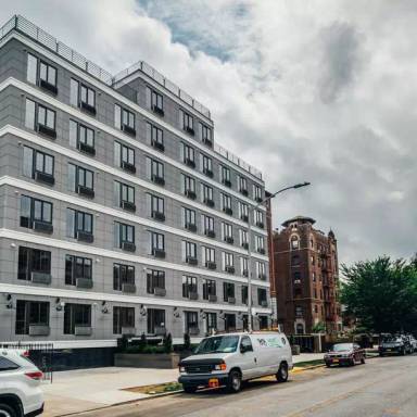 Main picture of 186 Lenox Rd