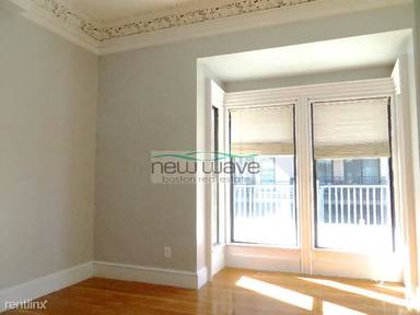 Main picture of 469 Massachusetts Ave