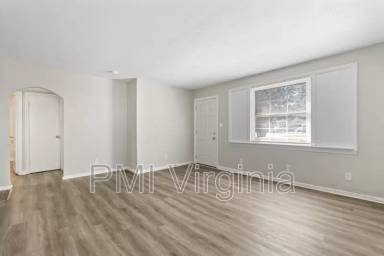 Main picture of 5368 E Princess Anne Rd