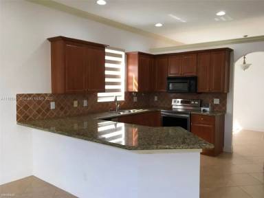 Main picture of 12858 SW 52nd St