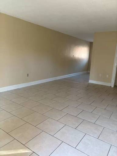 Main picture of 420 E Park Ave