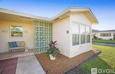 Main picture of 5289 Lakefront Blvd