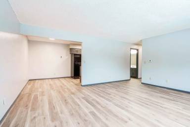 Main picture of 1303 Ravenwood Rd