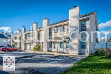 Main picture of 190 Pine Shadow Dr