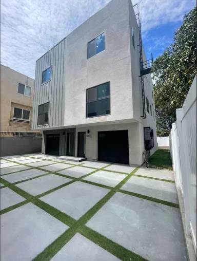 Main picture of 4927 Kester Ave