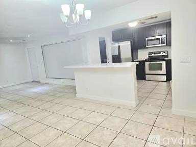 Main picture of 300 S Luna Ct