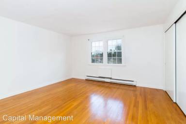 Main picture of 2 Harmon Dr