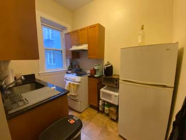 Main picture of 1193 Commonwealth Ave