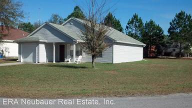 Main picture of 7229 Lake Suzzanne Way