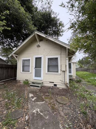 Main picture of 824 Wheeler St