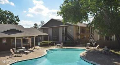 Main picture of Pine Creek Apartments