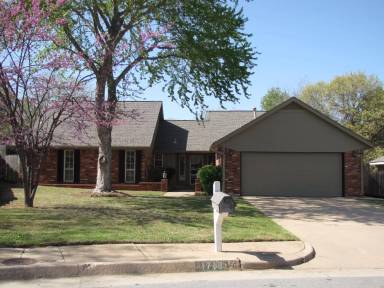 Main picture of 1717 Running Branch Rd