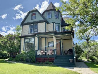 Main picture of 202 Blake St