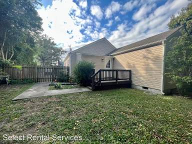 Main picture of 218 Harrell St