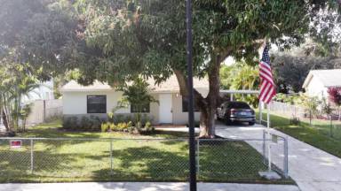Main picture of 504 W Whitney Dr