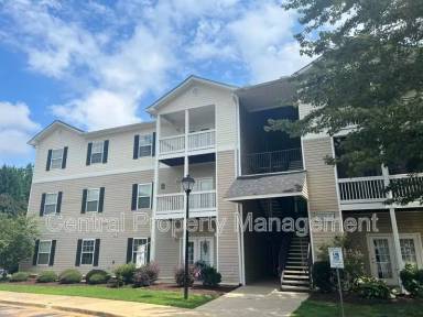 Main picture of 231 McKenna Cir