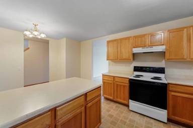 Main picture of 600 Meadow View Rd