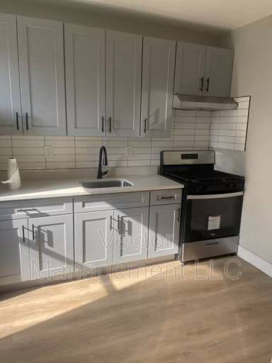 Main picture of 1476 Chapel St