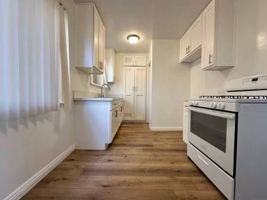 Main picture of 4588 W El Segundo Blvd