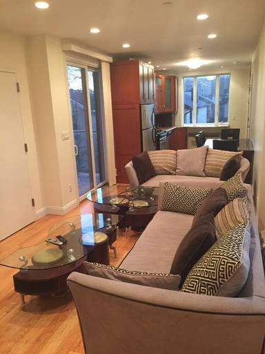 Main picture of 2848 Brighton 7th St