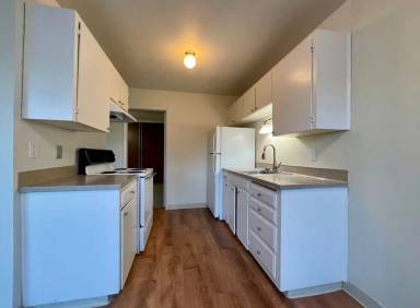Main picture of 4529 NE Killingsworth St
