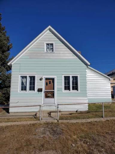Main picture of 522 Elm St