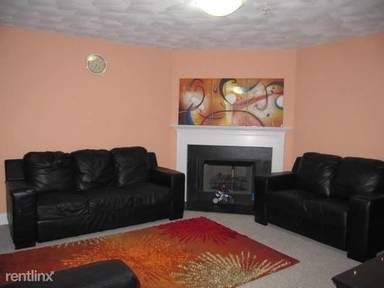 Main picture of 1835 Middlesex St