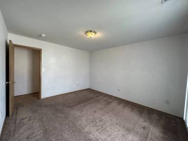 Main picture of 1510 W 86th Ln