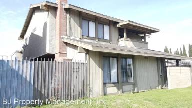 Main picture of 2703 E 57th St