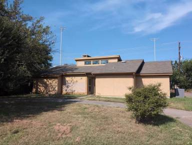 Main picture of 1804 Martinique Dr