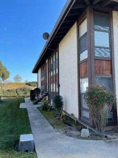 Main picture of 14121 Grand Ave
