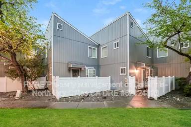 Main picture of 6828 Avenida Cala