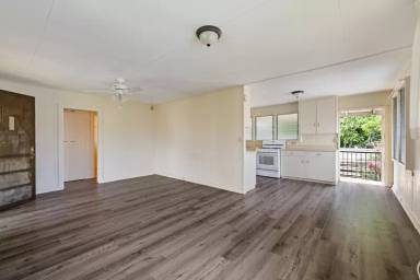 Main picture of 883 4th Ave