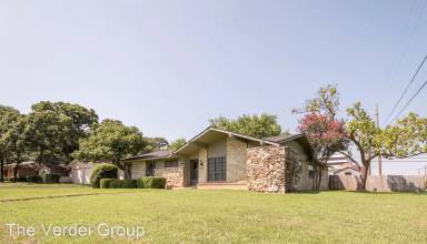Main picture of 2701 Summit View Dr