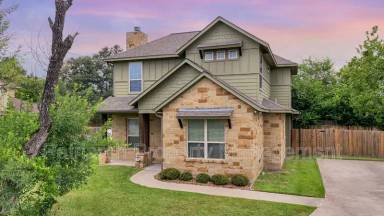 Main picture of 1301 Foster Ave