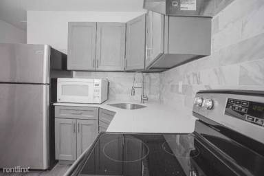 Main picture of 1235 W Huntingdon St