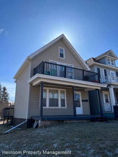 Main picture of 3710 Grand Ave