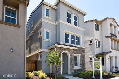 Main picture of 52 Granada St