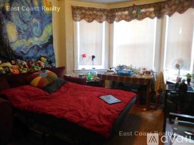 Main picture of 99 Gordon St