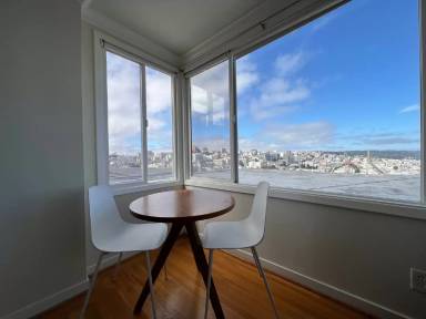 Main picture of 2345 Larkin St