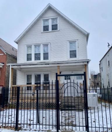 Main picture of 7321 S Kenwood Ave