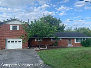 Main picture of 3202 Myers St