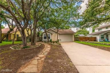 Main picture of 3010 Red Bay Dr