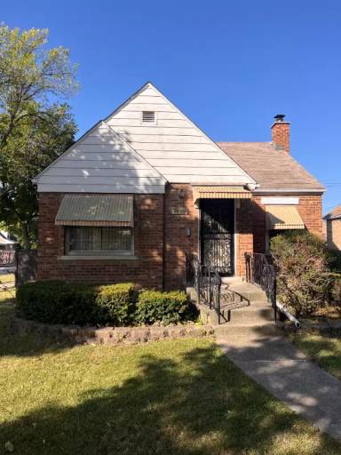 Main picture of 4900 N Mobile Ave