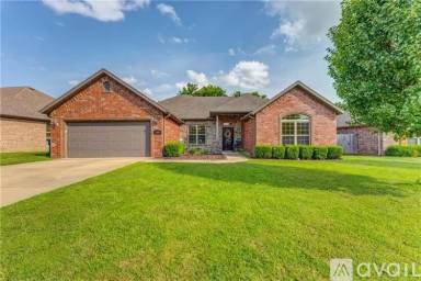 Main picture of 3401 SW Briar Creek Ave