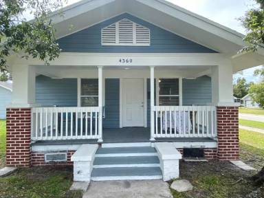 Main picture of 4360 Emerson Ave S